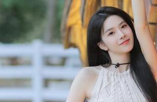 蜜桃社 – 陆萱萱Cecilia的女仆风情，美图精选展现她的独特可爱气质.txt