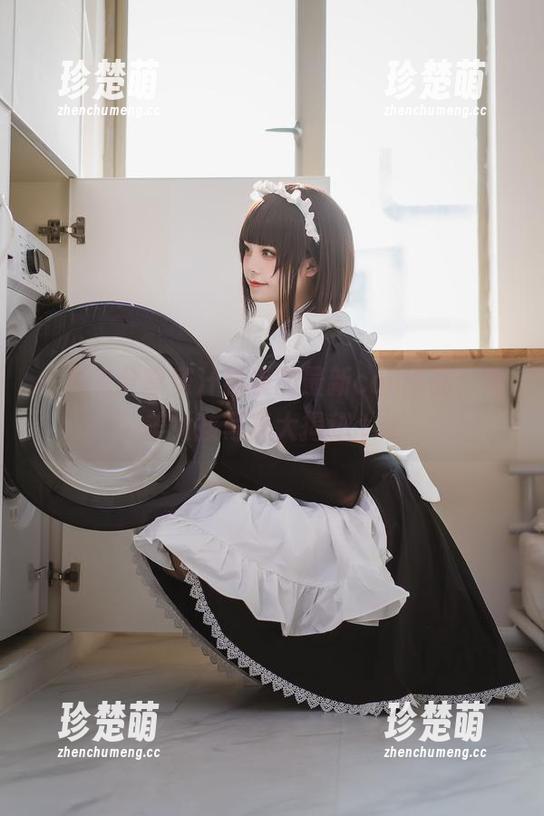蜜汁猫裘 一起来分享蜜汁猫裘的最新cos作品,绝美女孩写真大揭秘.txt