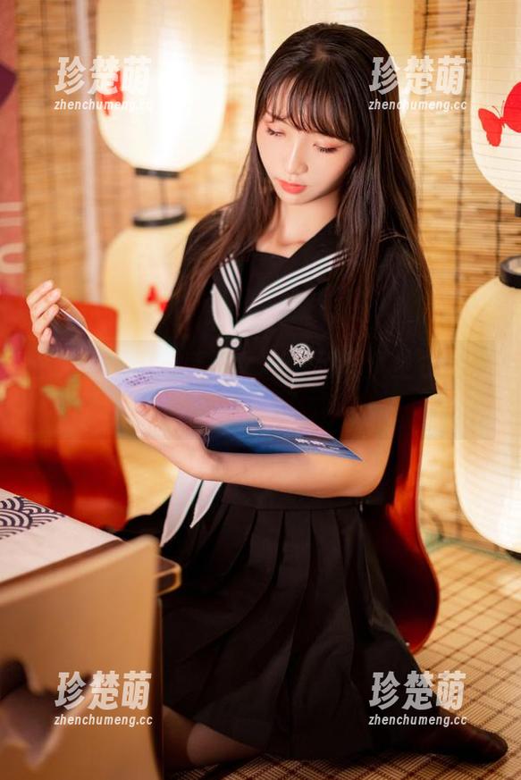从未见过的西瓜少女JK校服写真全集下载，尽在这里！.txt