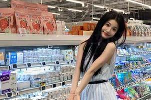 微密圈 – 迷人气质的詹詹女仆高清写真集，尽显她的万种风情与可爱！.txt