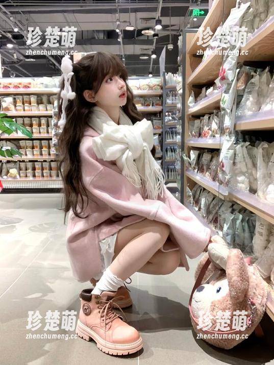 轰趴猫 - 陈雅漫夏天艺术写真，高清版免费下载让你心动不已！.txt