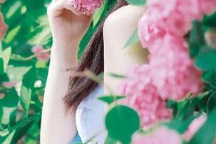 感受轻兰映画黑丝学妹的性感，作品中释放无限魅力.txt
