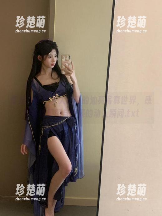 青丘女神-小曦 青丘女神 - 深入小曦的油亮写真世界,感受每组原图与图集的动人瞬间.txt