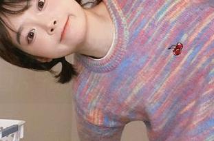 青豆客 – Ann尤美办公室写真特辑：精美图片与动人原图一起来看.txt