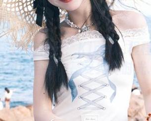 青豆客 – 梦幻校园：Kiren_程程程校服写真套图合集，感受纯真时光.txt