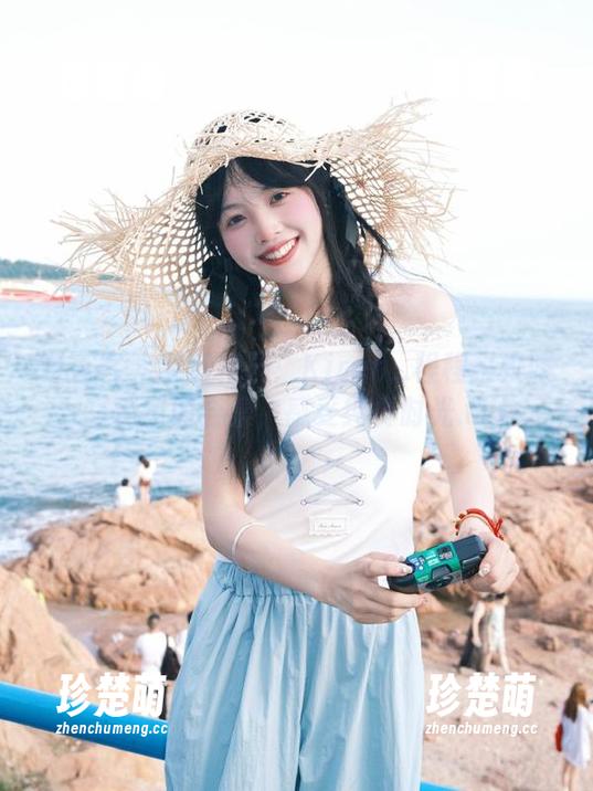 青豆客 - 梦幻校园：Kiren_程程程校服写真套图合集，感受纯真时光.txt