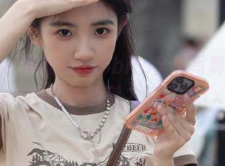 青豆客 – 黄歆苑chobits全套写真带你领略皮衣的独特魅力与风韵.txt