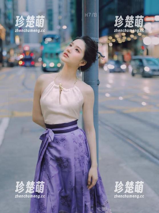 魅妍社-小探戈 魅妍社 - 探索小探戈护士最新写真魅力,和她的照片一起甜蜜生活吧!.txt