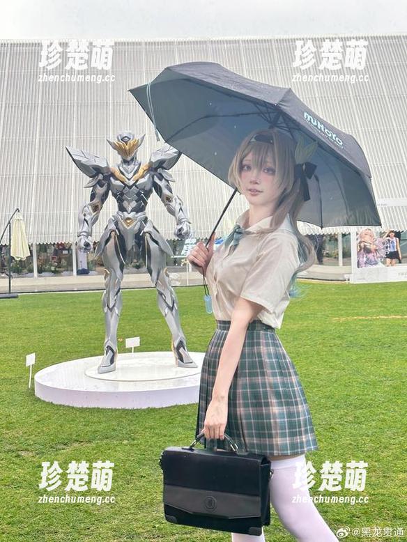 黑龙贯通摄影全集，镂空作品带你感受艺术的深度.txt